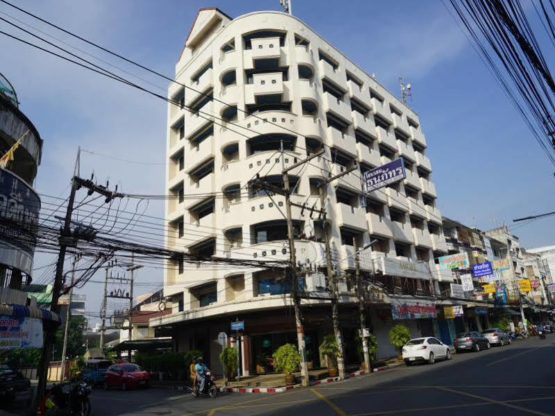 Tanaphat Hatyai Hotel Hat Yai Exterior foto